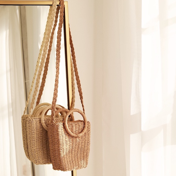 SoldOut11thStreet - Picture 2 of 8